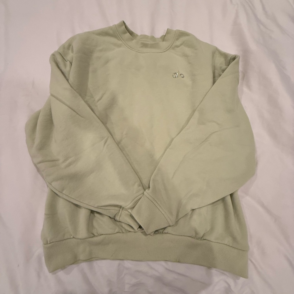 Alo Yoga “Matcha” crewneck pullover